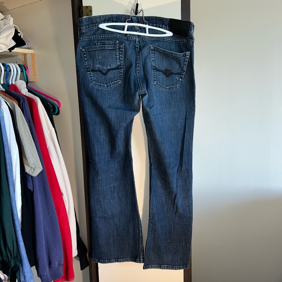 Guess Slim Boot Jeans - Picture 3 of 3